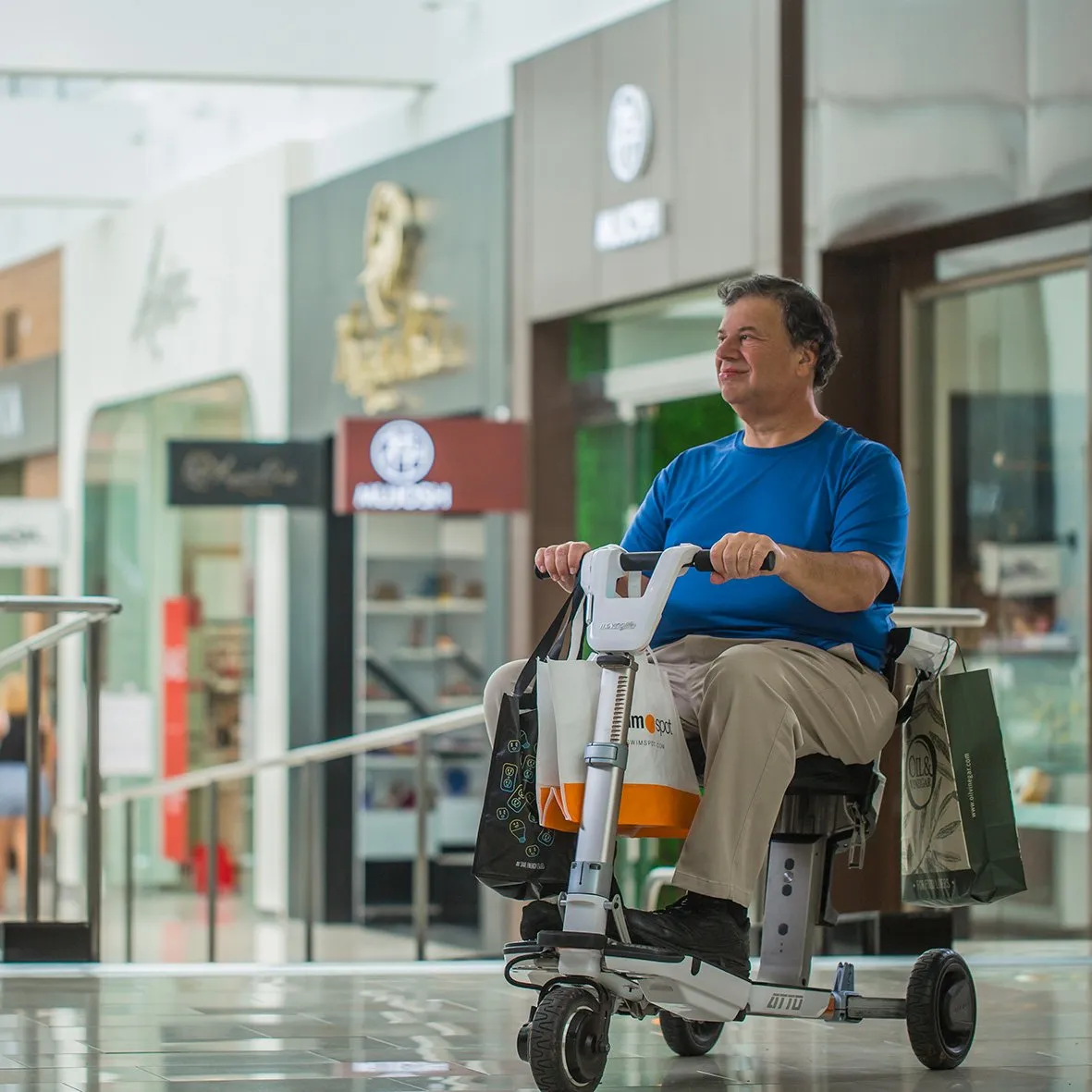 ATTO Portable Mobility Scooter Classic (standard Rental with Arms and cushion) Rental