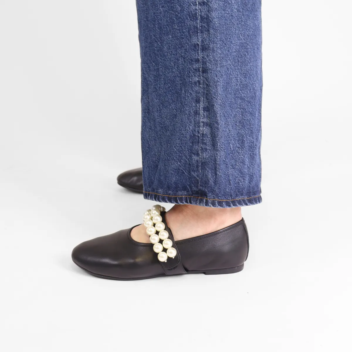 Banded Pearl Ballet Black