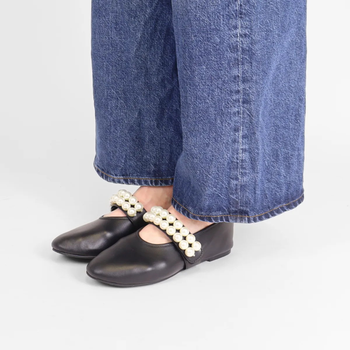 Banded Pearl Ballet Black