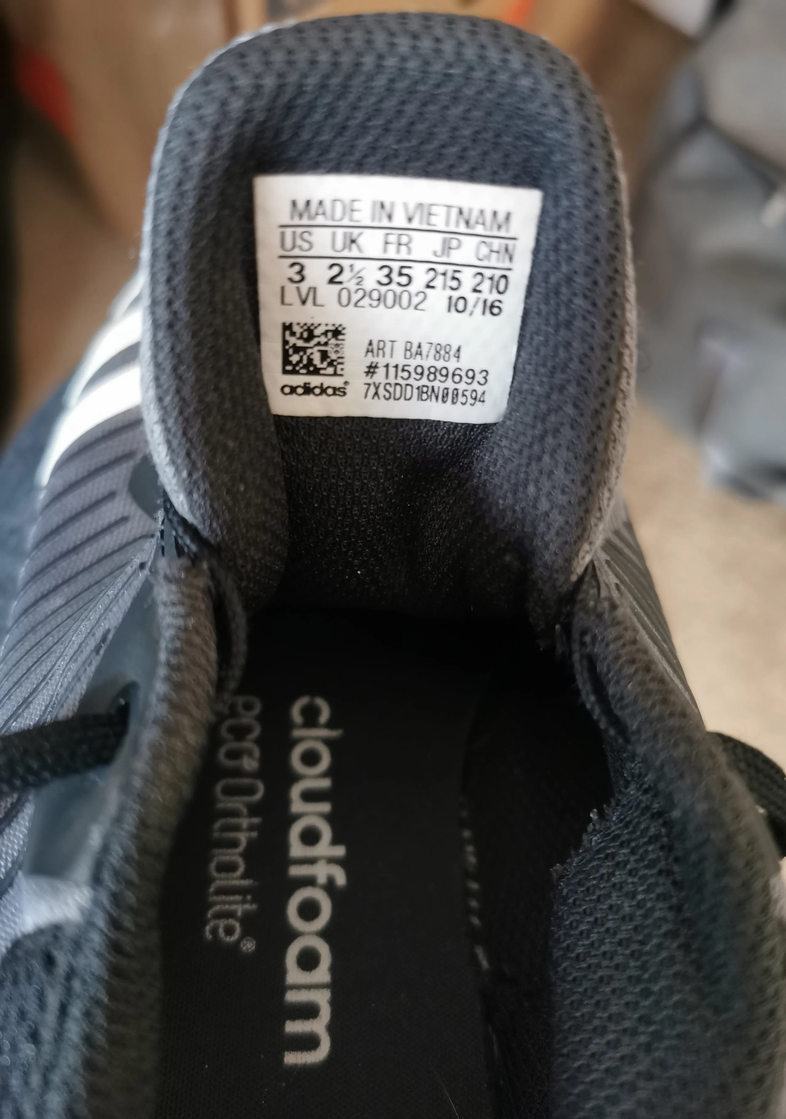 BOY SIZE 3 YOUTH - ADIDAS, Boys Eco Ortholite Cloudfoam Sneakers VGUC B59