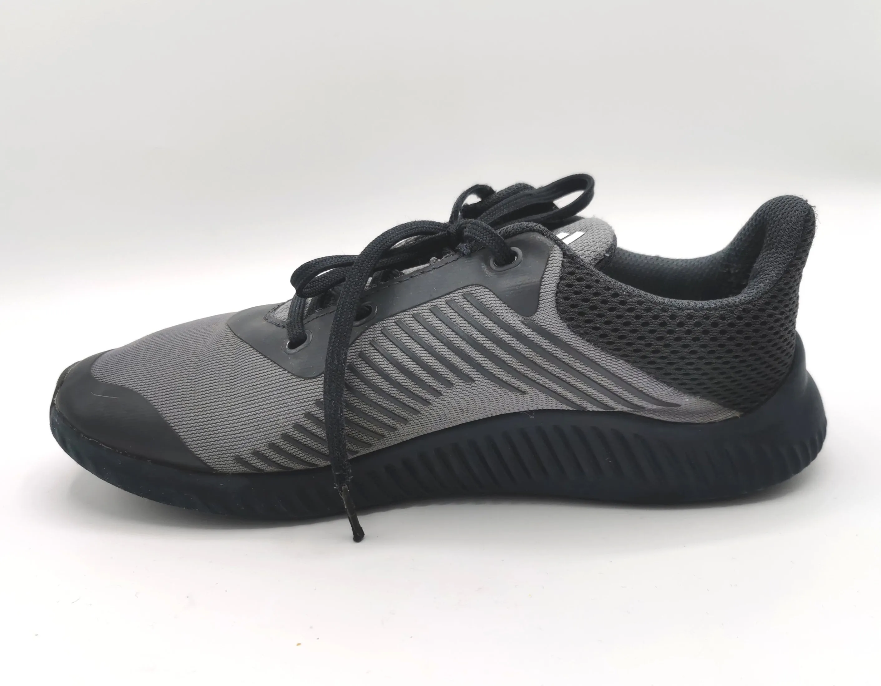 BOY SIZE 3 YOUTH - ADIDAS, Boys Eco Ortholite Cloudfoam Sneakers VGUC B59