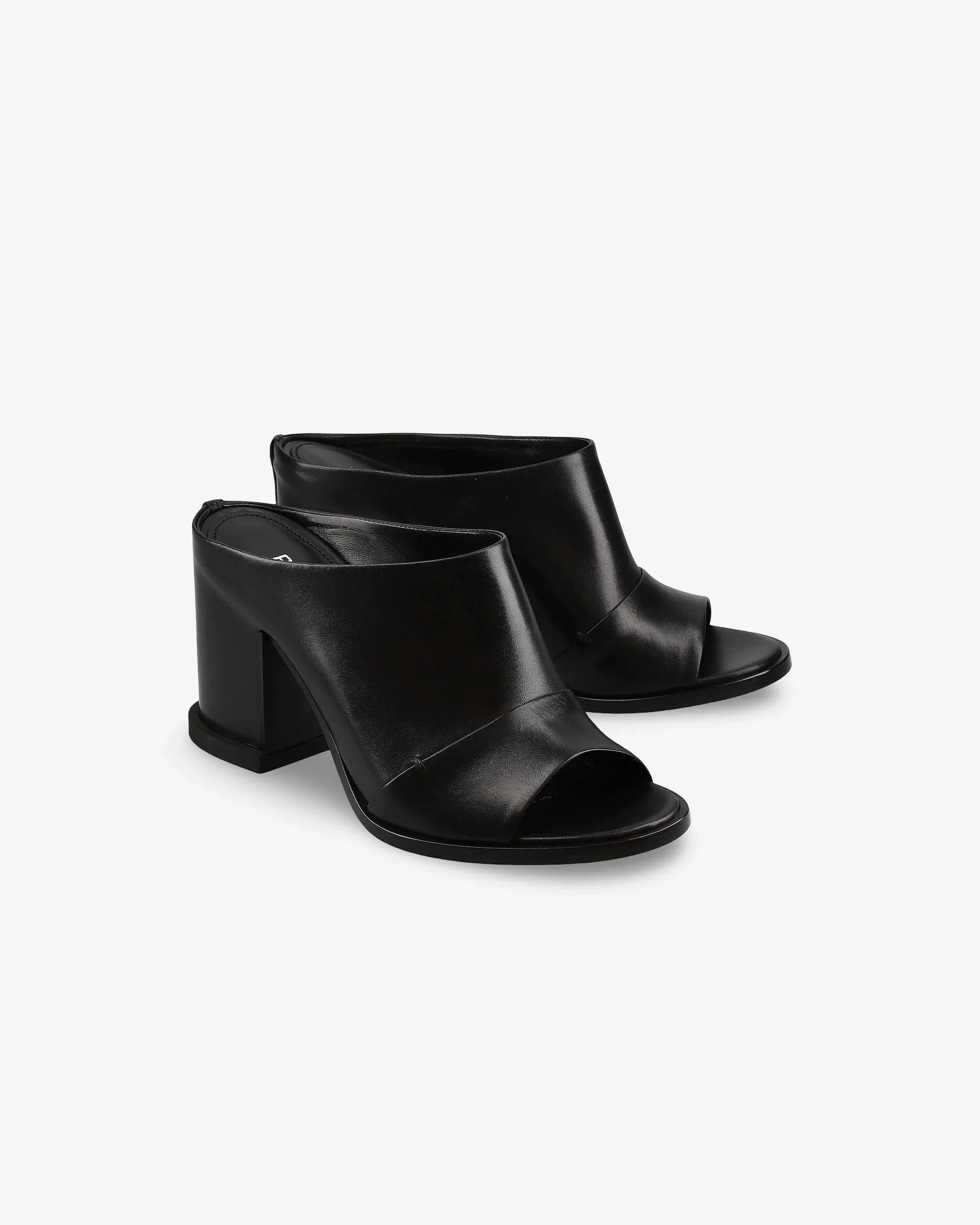 Calfskin Embedded Heel Sabot M7001B