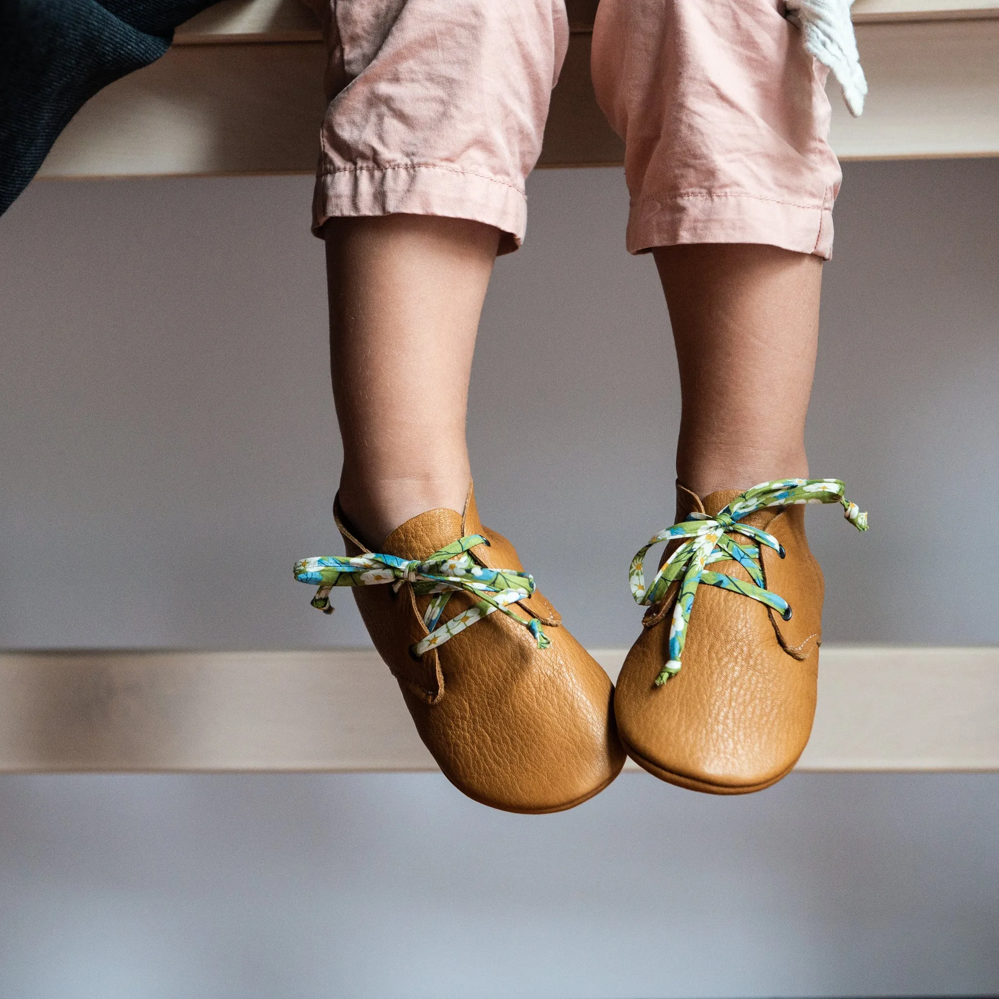 CINNAMON TRAVELLERS WITH LIBERTY PRINT LACES