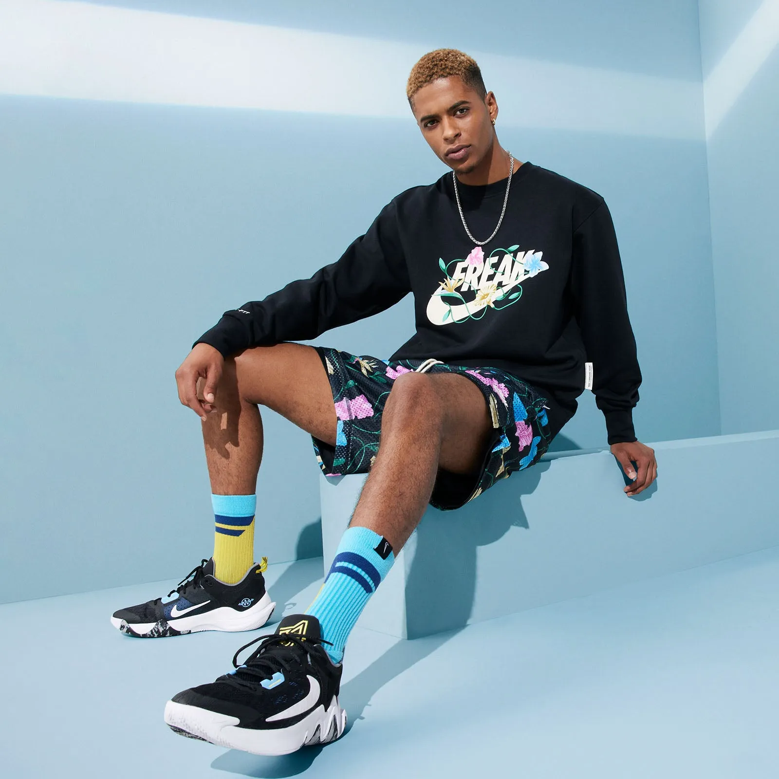 Giannis Floral Printed Standard Issue Dri-FIT Crew - Black