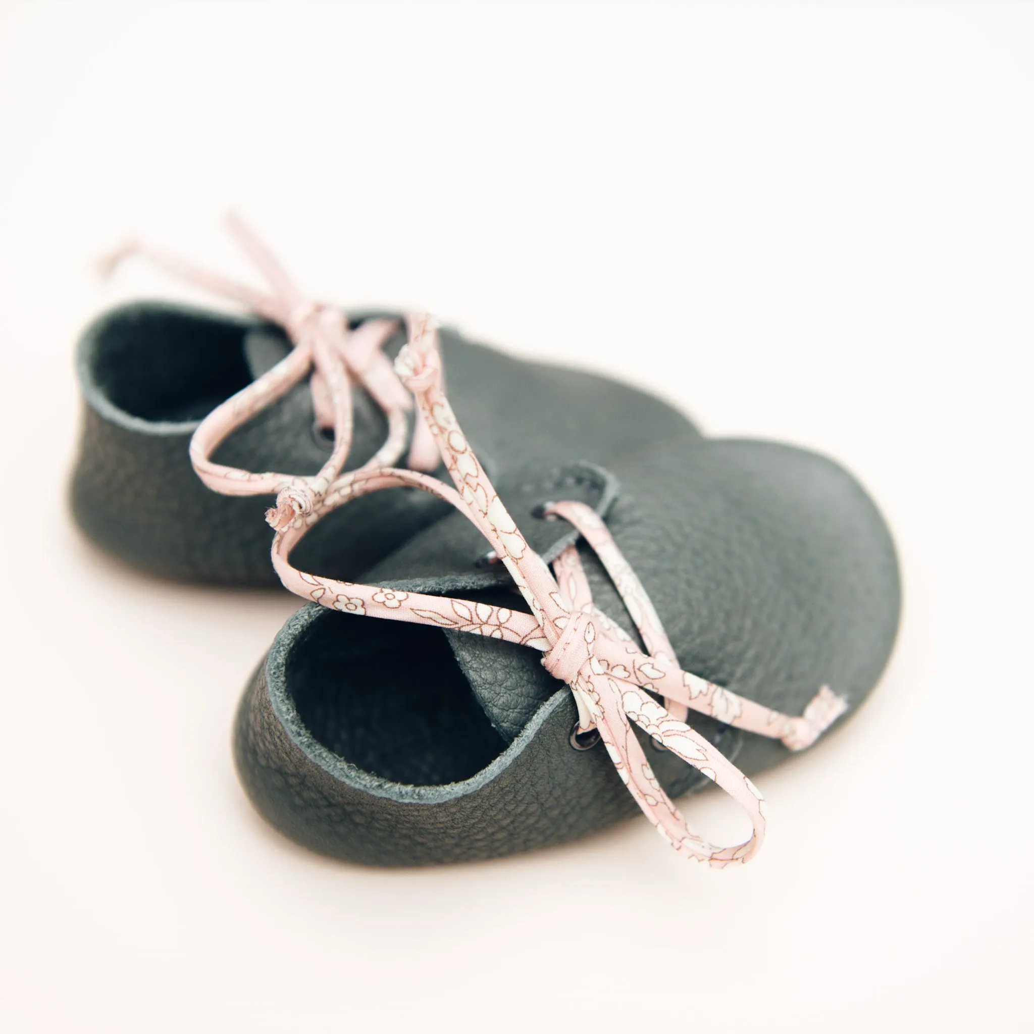 LITTLE CLOUD SLATE TRAVELLERS WITH LIBERTY LACES