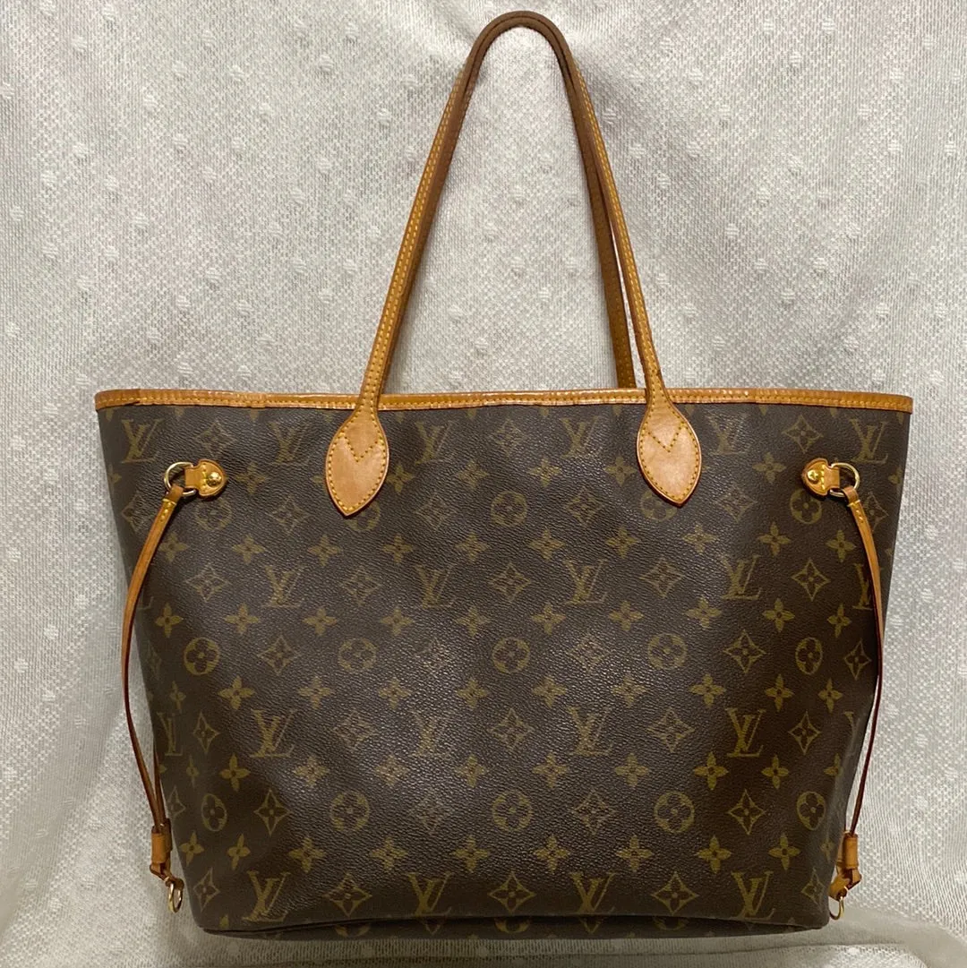 Louis Vuitton Neverfull MM Monogram Canvas Tote