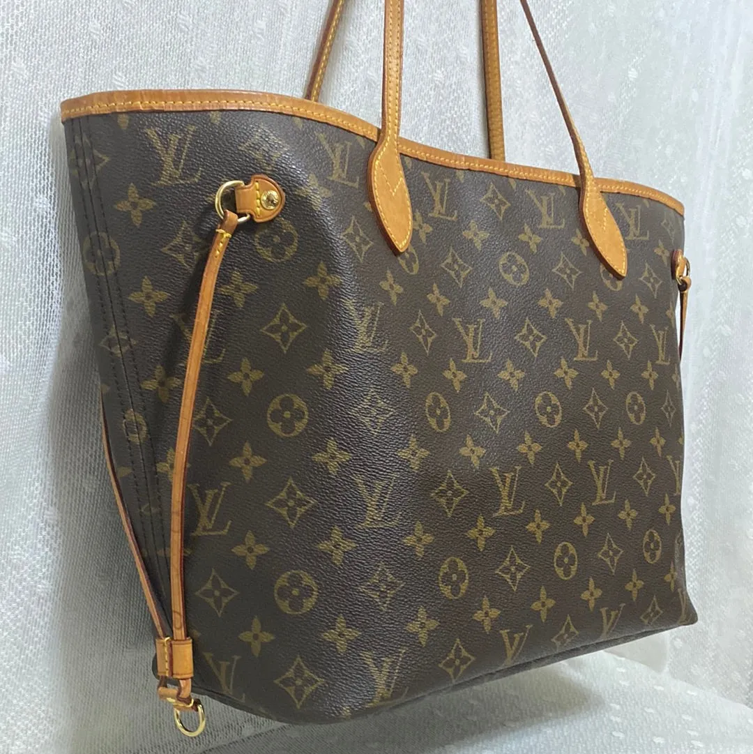 Louis Vuitton Neverfull MM Monogram Canvas Tote