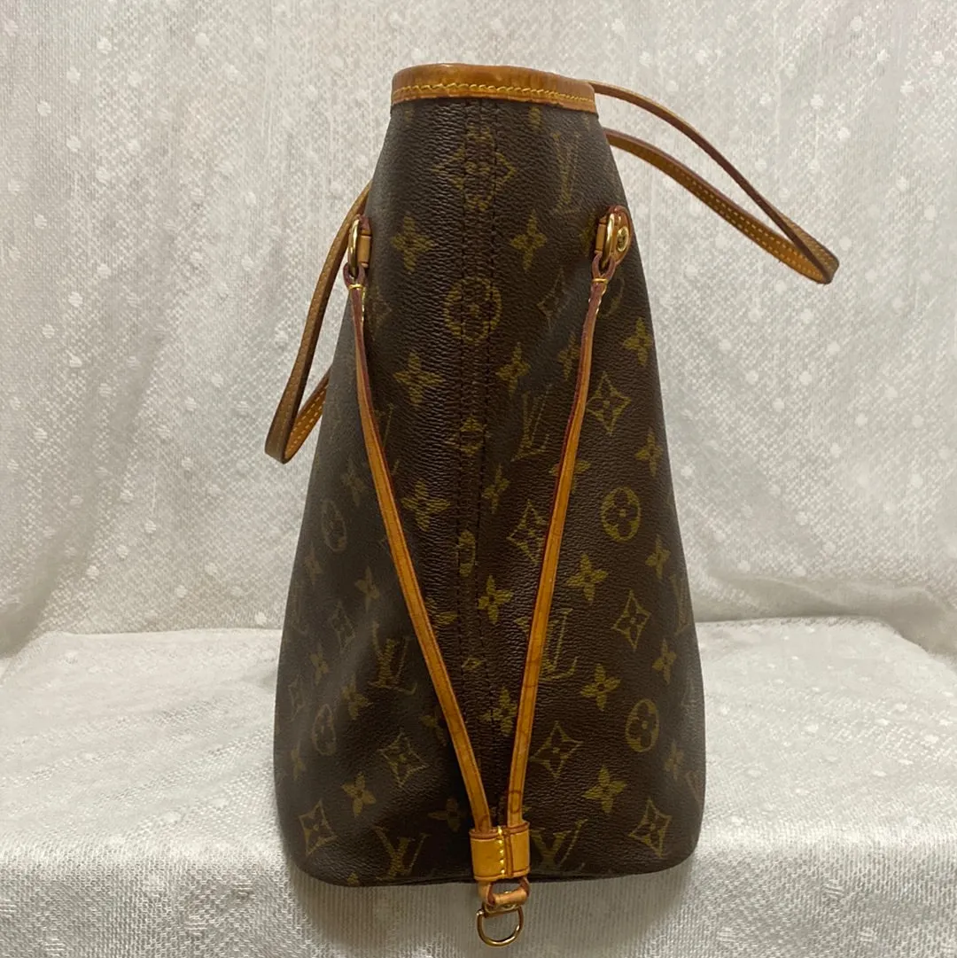 Louis Vuitton Neverfull MM Monogram Canvas Tote