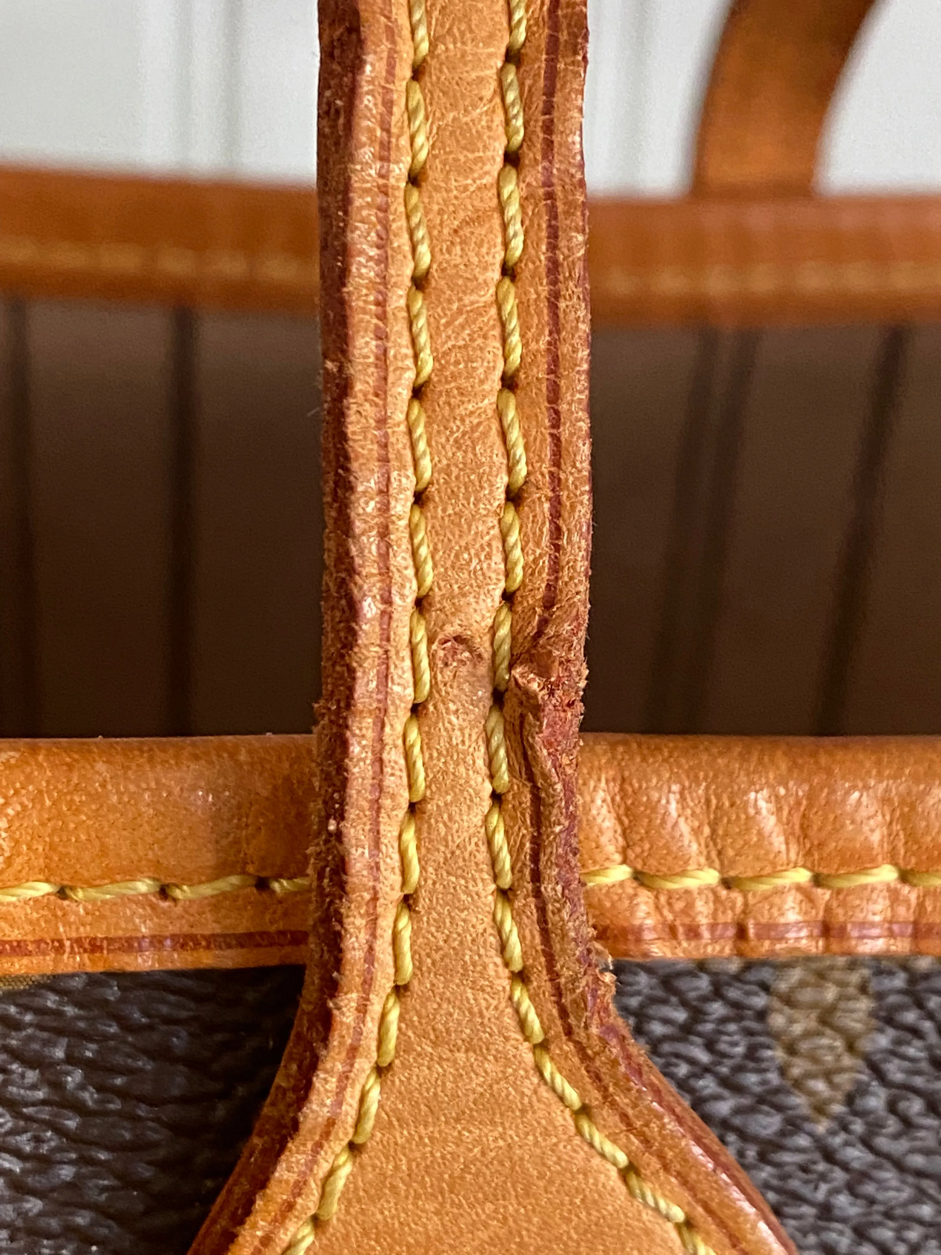 Louis Vuitton Neverfull MM Monogram Canvas Tote