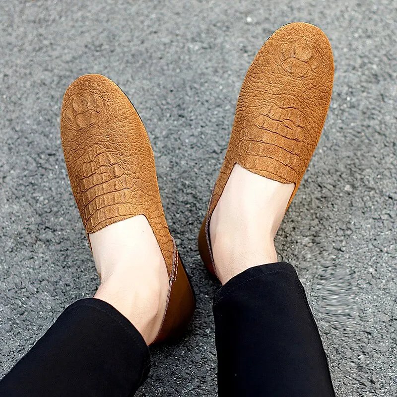 Men Casual shoes genuine leather