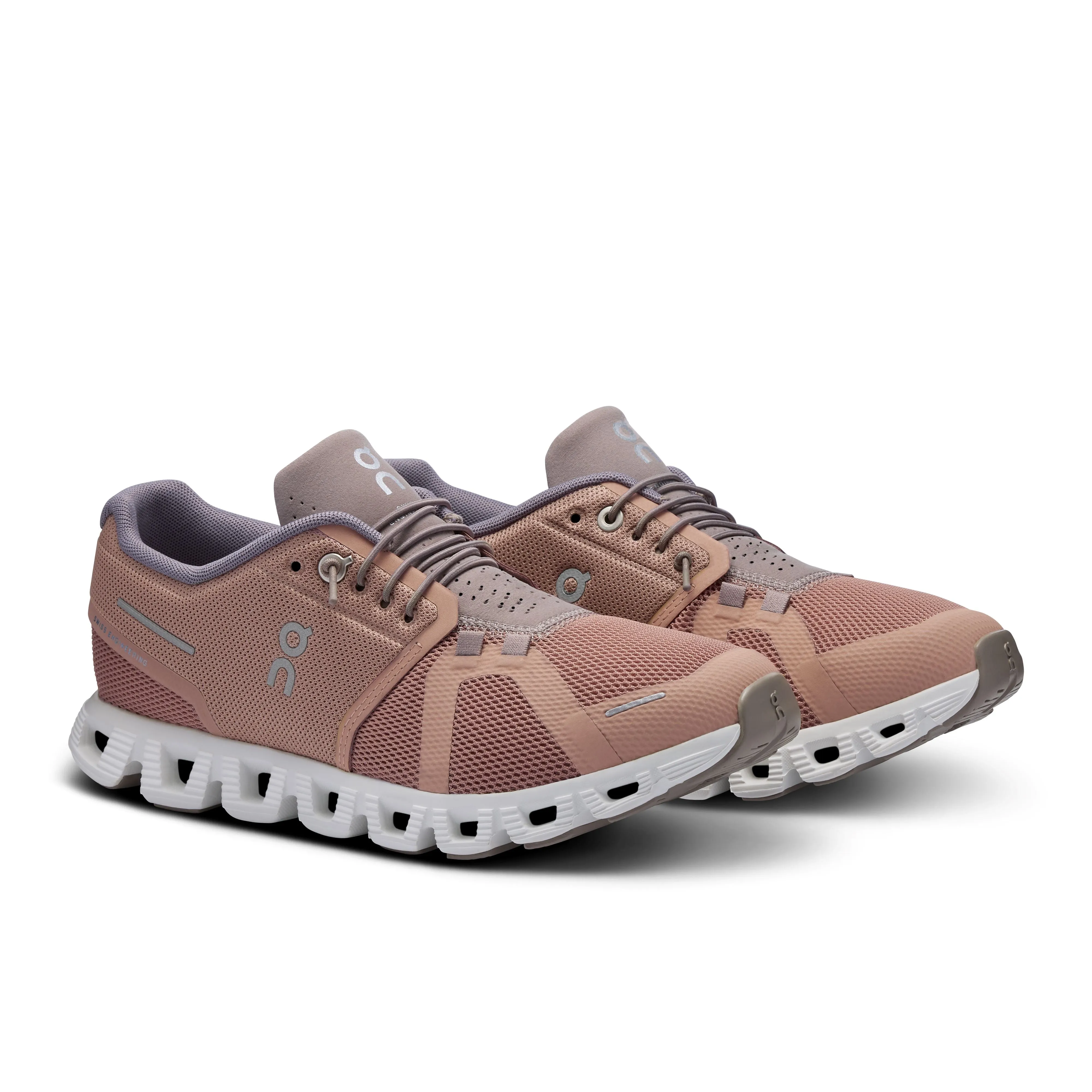 On Running Women's Cloud 5 Sneaker in Rosebrown/Fog