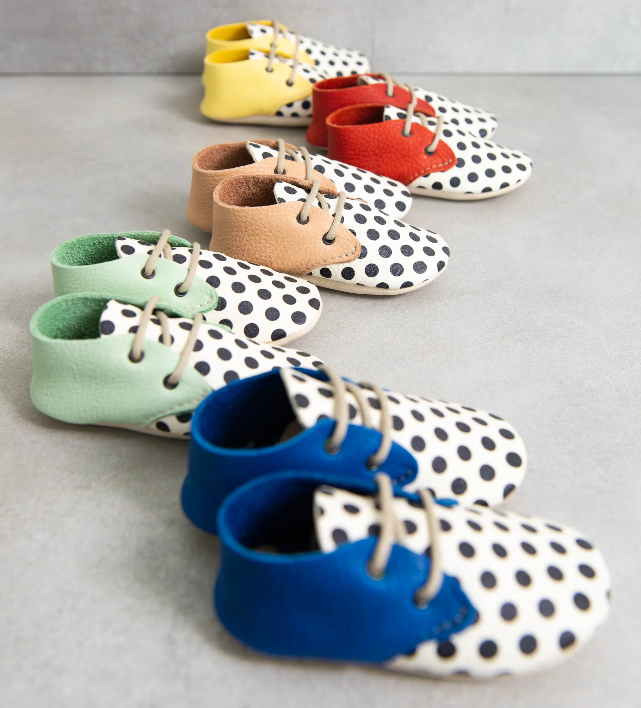 POP SPOT TRAVELLERS - PICK YOUR COLOUR