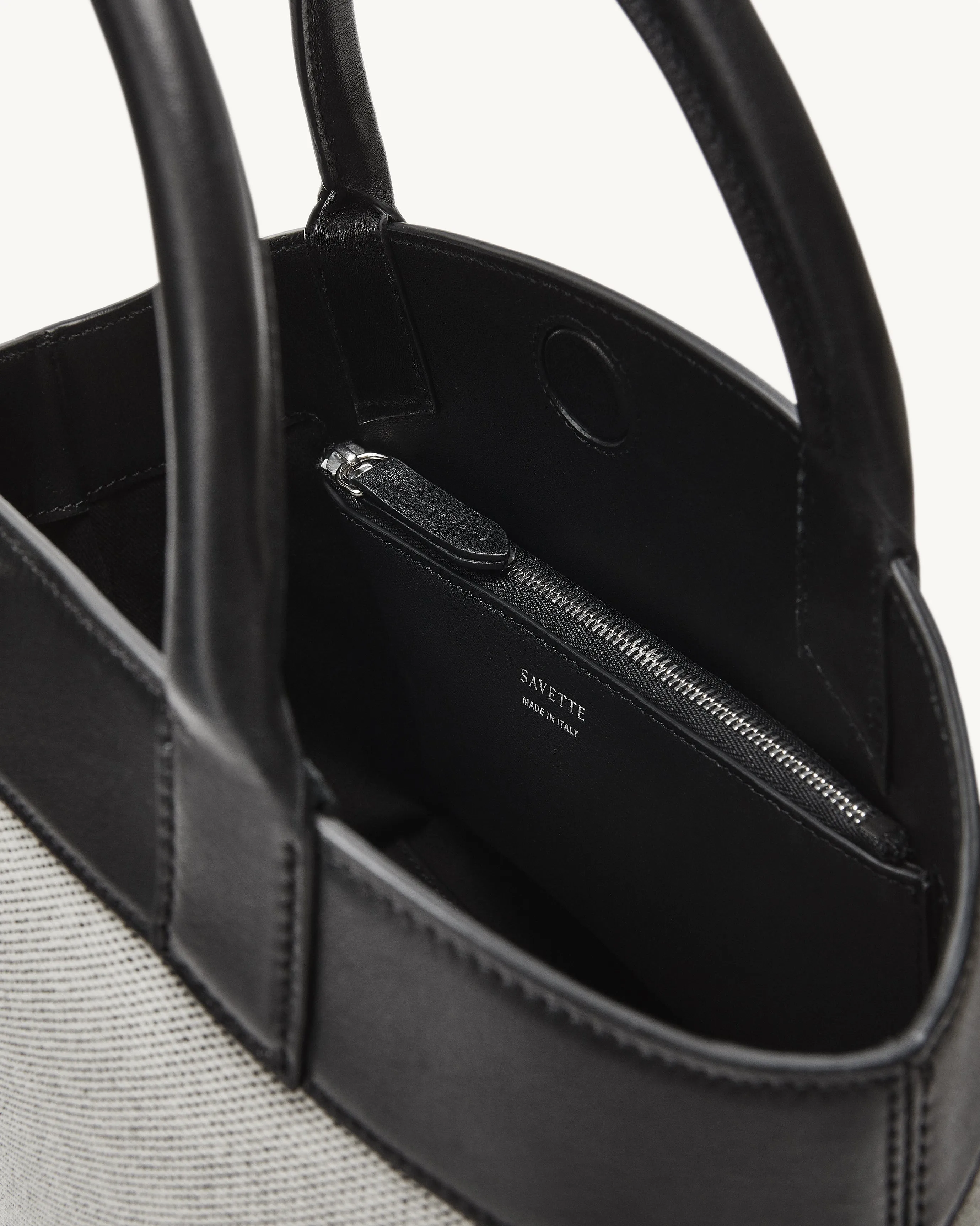 Small Tondo Tote in Canvas with Black Trim