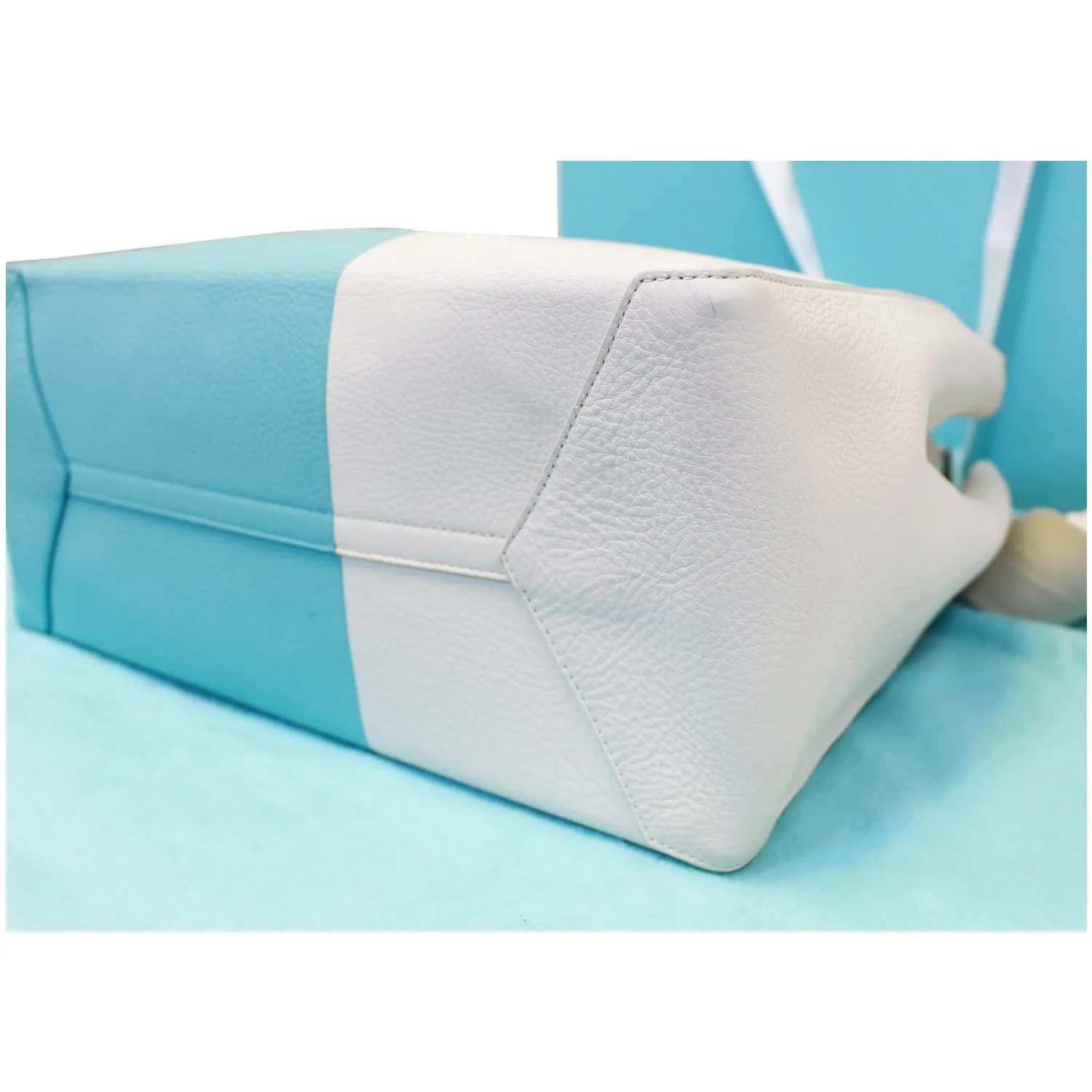 Tiffany & Co Color Block Shoulder Bag Off-white/Blue