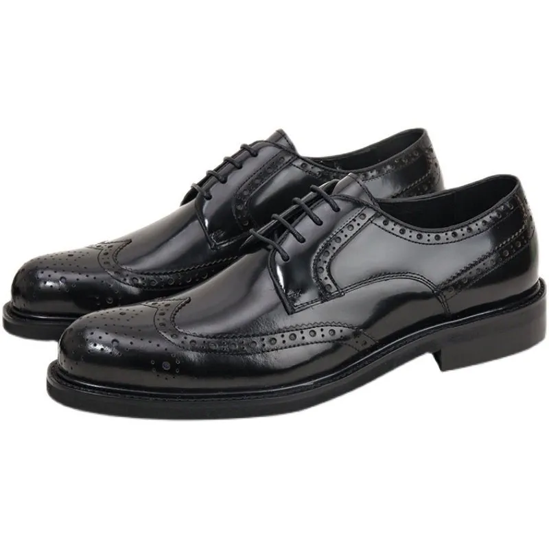 Vintage leather brogue engraved business casual leather shoes