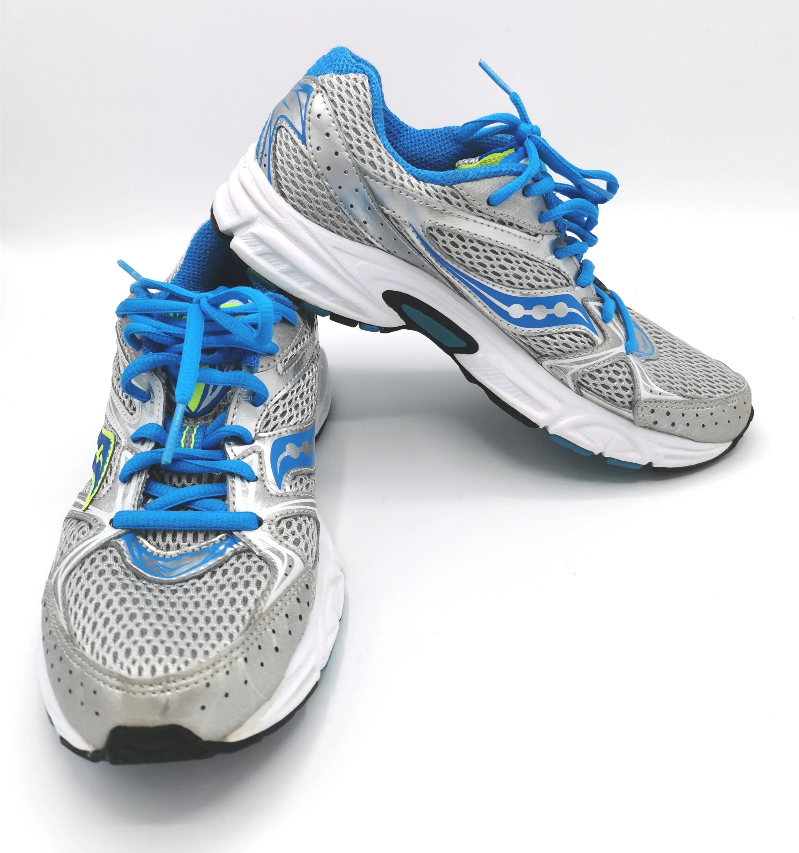 WOMENS SIZE 7 - SAUCONY, Running Shoes VGUC B22