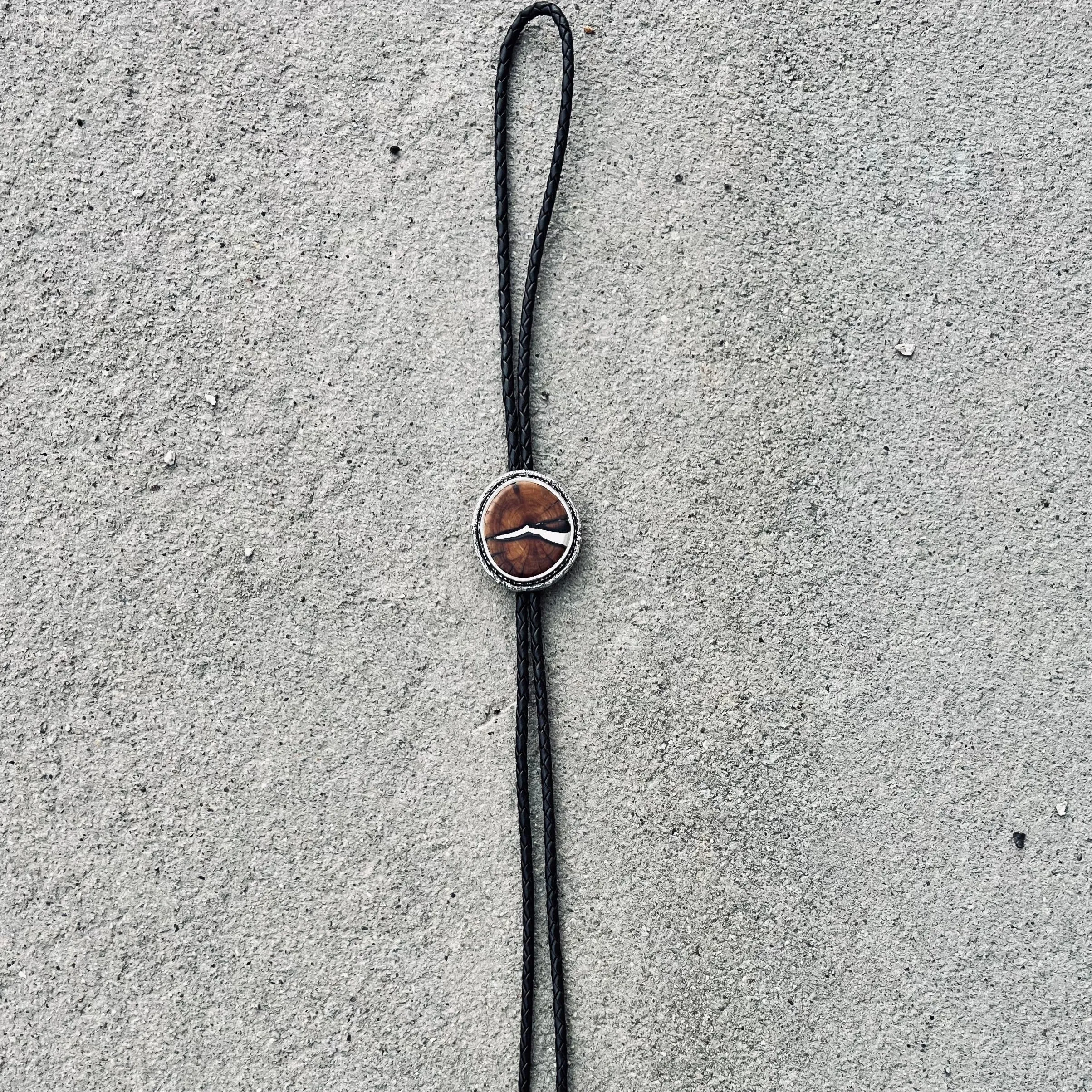 Wood Kintsugi Bolo